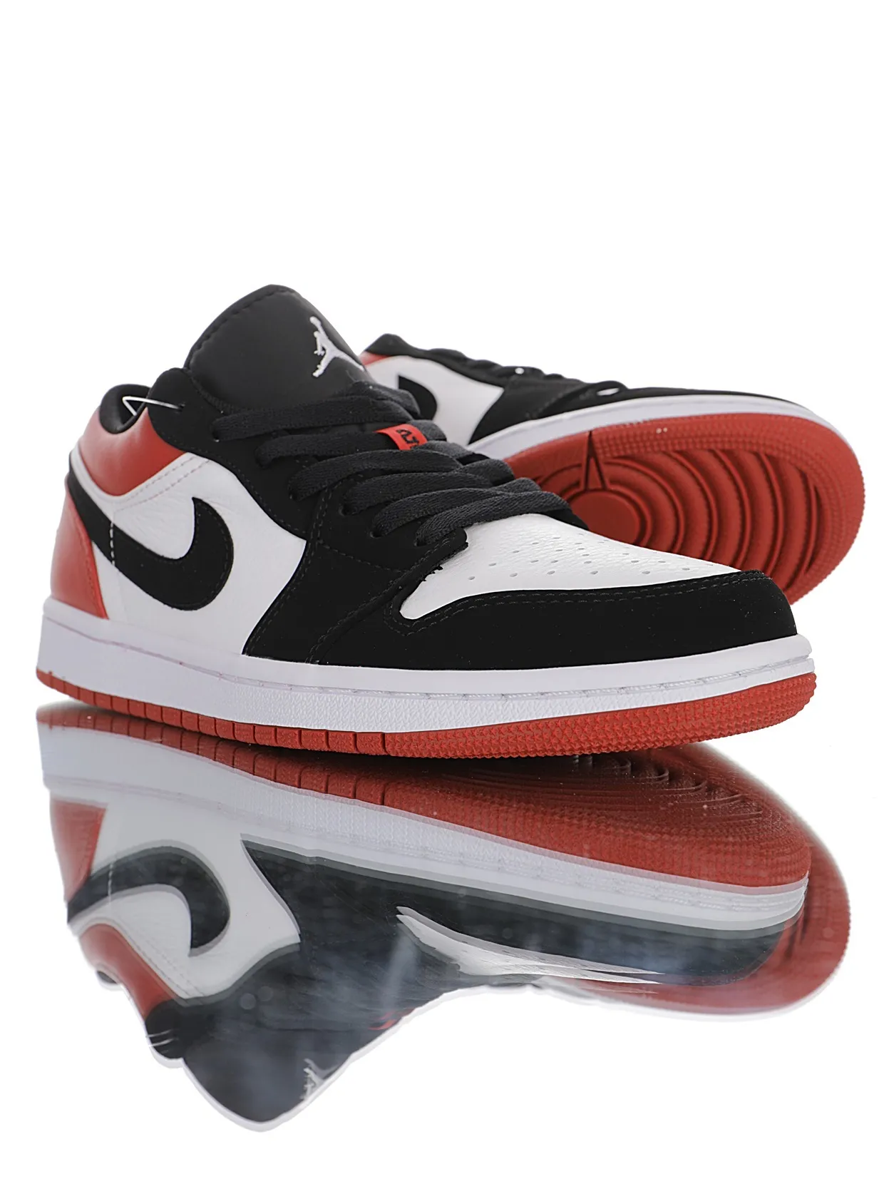 Air Jordan 1 Low “Black Toe”