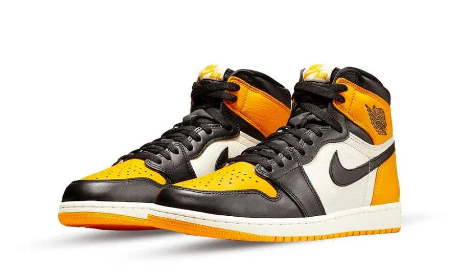 Air Jordan 1 Retro High OG Yellow Toe