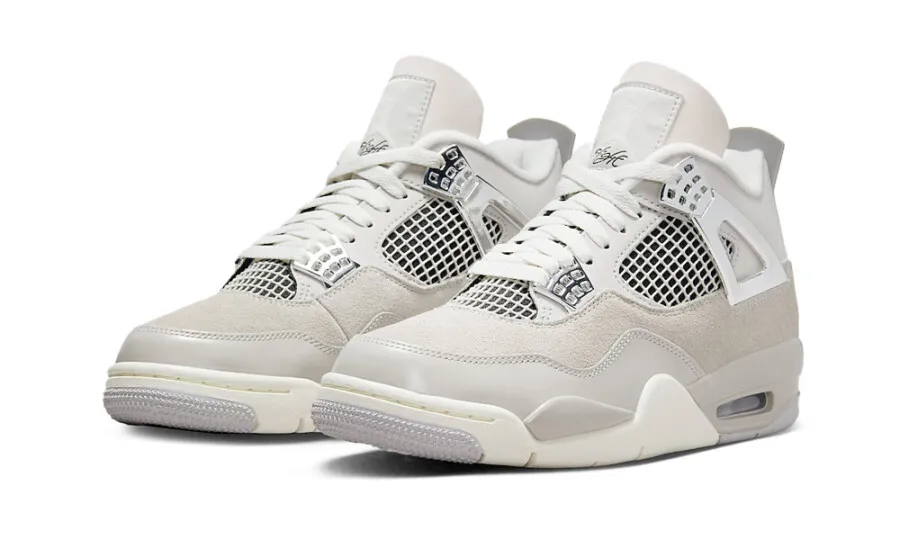 Air Jordan 4 'Frozen Moments' (W)