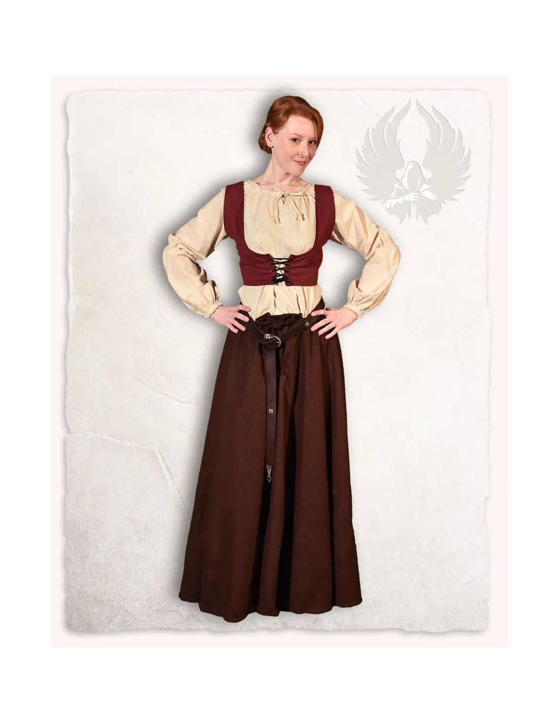 Blusa medieval color crema modelo Kara