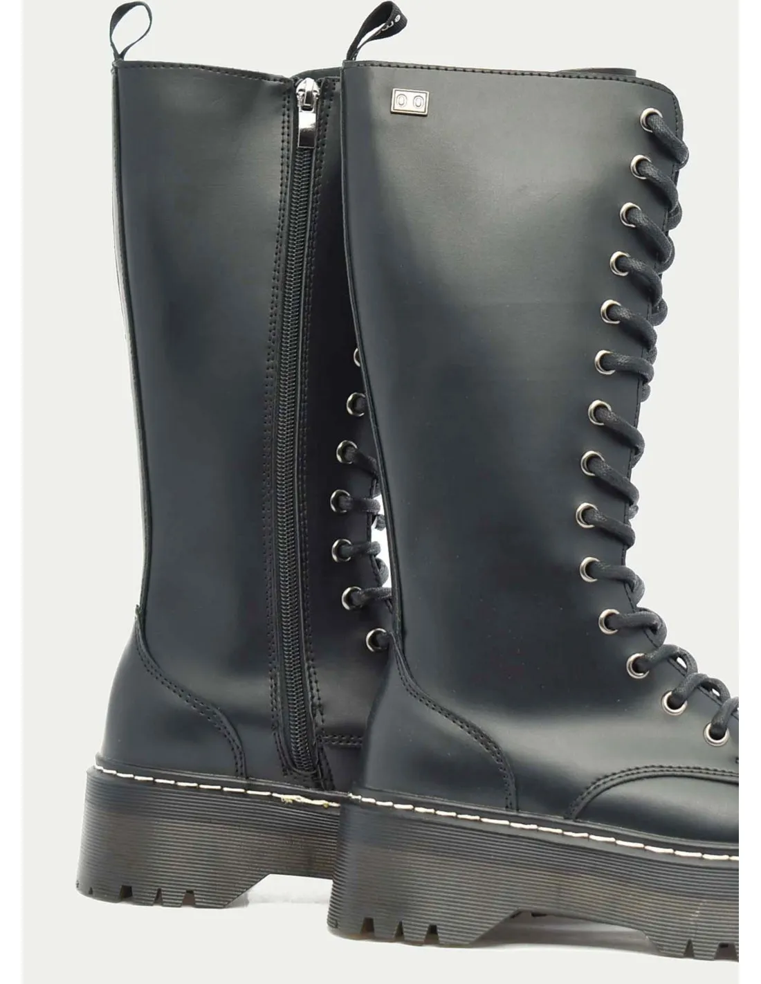 BOTAS Y BOTINES EMMSHU ARLETHI NEGRO 