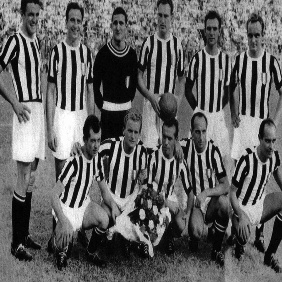 Camiseta COPA Juventus FC 1952 - 53 Retro