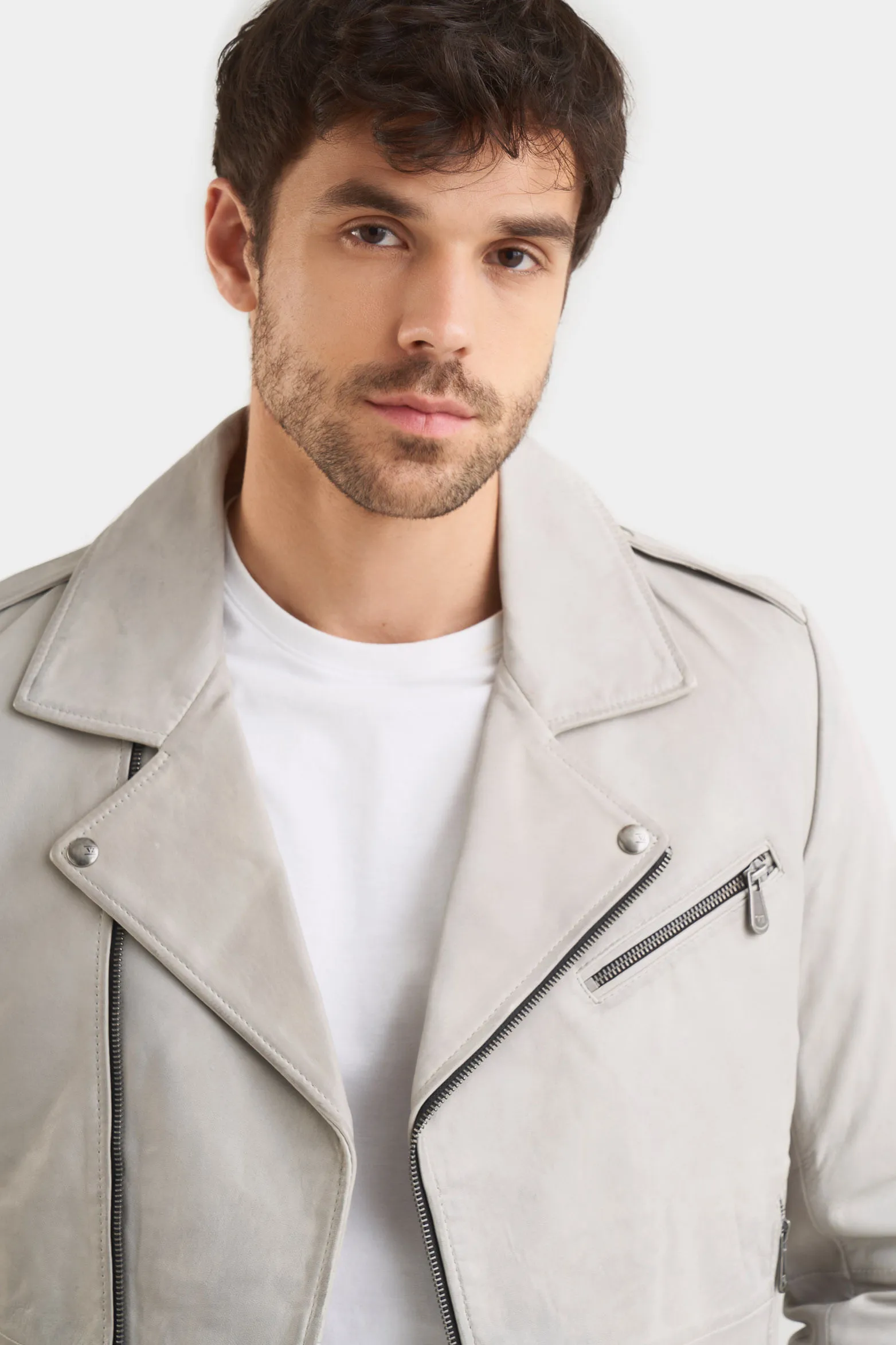 Chaqueta biker seta de cuero para hombre silueta semi ajustada