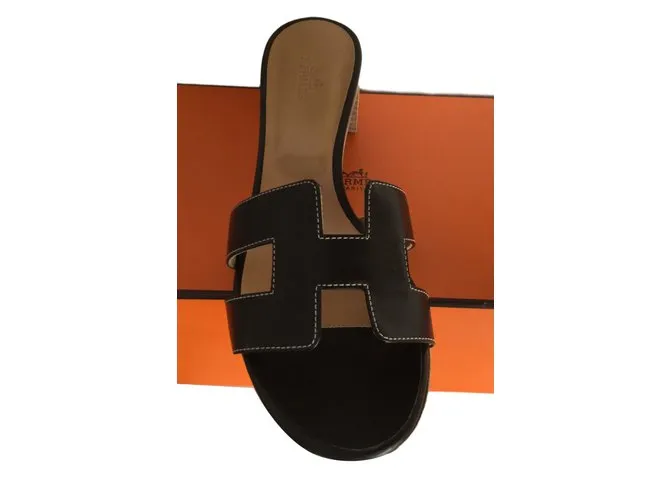 Hermès Cuero Oasis Mule Moka 38,5 Marrón oscuro 