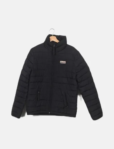 Hollister Plumifero negro básico