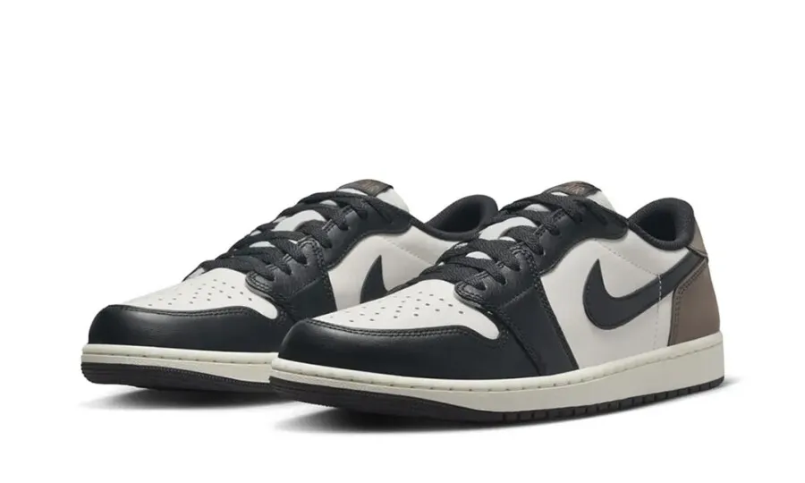 Jordan 1 Retro Low OG 'Mocha'