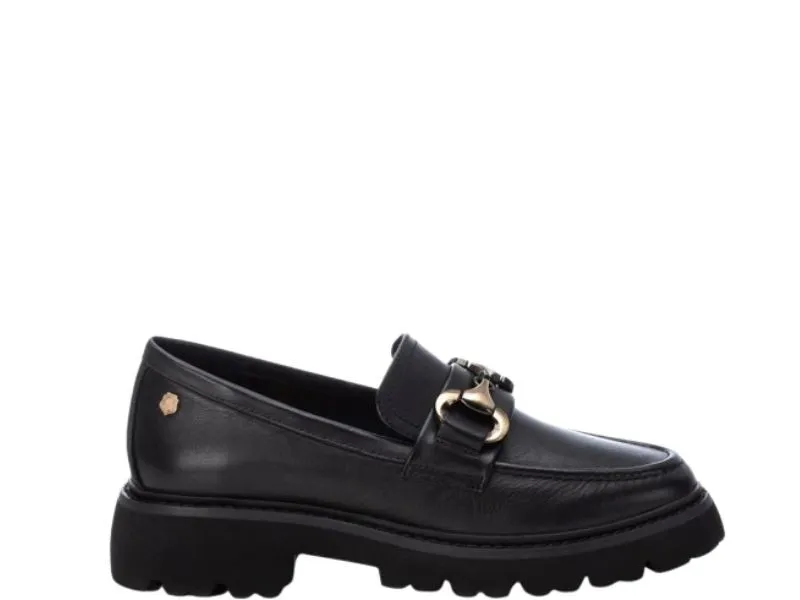 MOCASIN DE PIEL CARMELA EN COLOR NEGRO 16187201