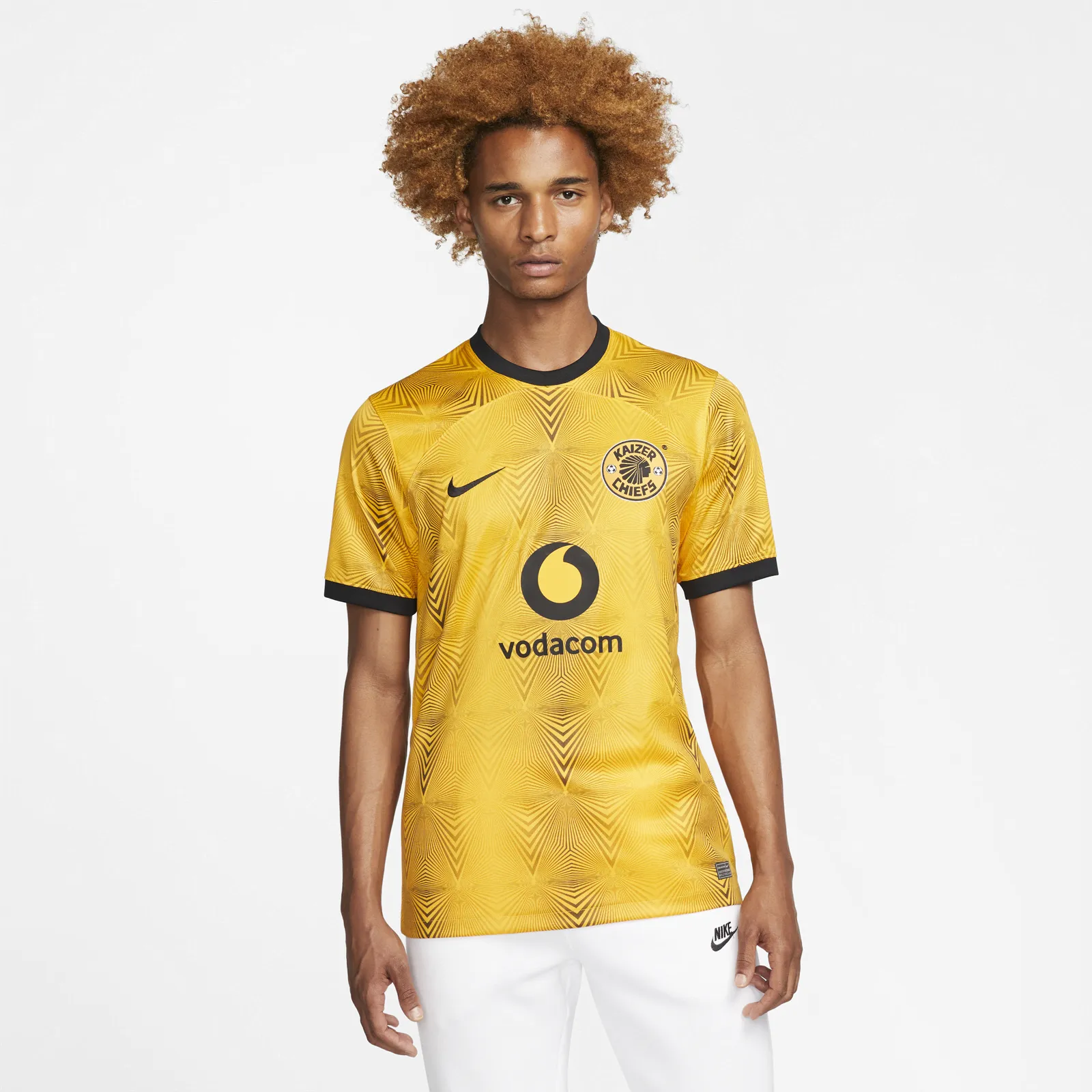 Nike Kaizer Chiefs F.C. 2022/23 Stadium HomeFootball