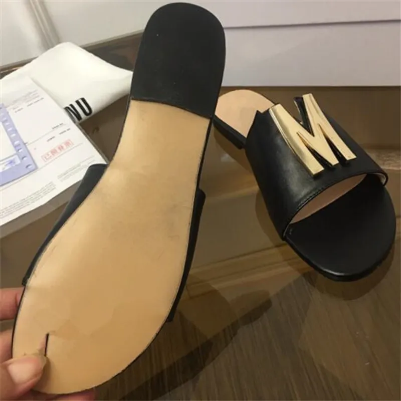 Nuevas sandalias de mujer de cuero genuino Tobogán de playa Zapatillas de moda de alta calidad Zapatos de verano para mujer Chau