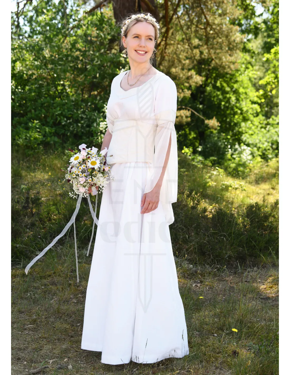 Vestido de novia medieval con corpiño, blanco natural